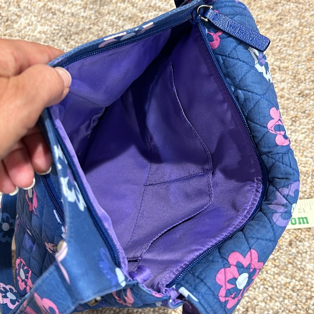 Vera Bradley Ellie Flowers multicolor Lg Crossbody w/ matching Turn Key Wallet - Picture 10 of 16